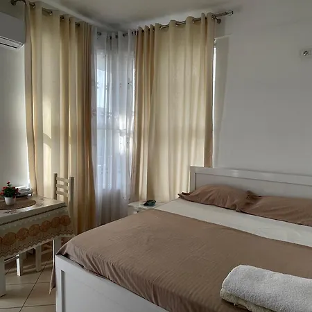Marras Rooms 2 Durres Exterior photo